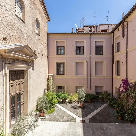 Colosseo Historic Apartamento *