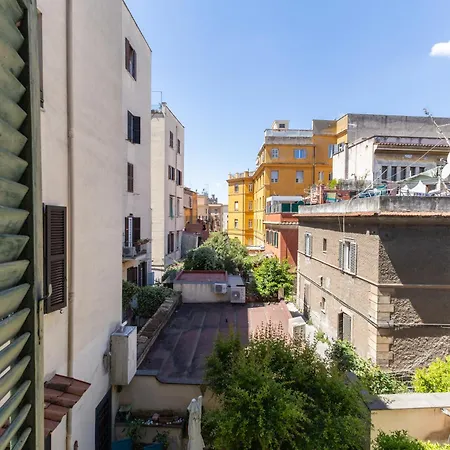Apartamento Colosseo Historic *